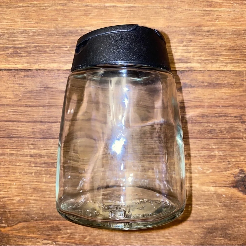 Glass 5oz Spice Jar with Black Lid